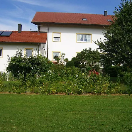 Ferienwohnung Straubinger Helga 巴特比恩巴赫