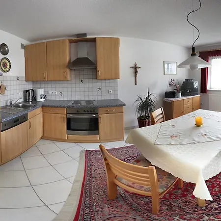 公寓 Ferienwohnung Straubinger Helga 巴特比恩巴赫